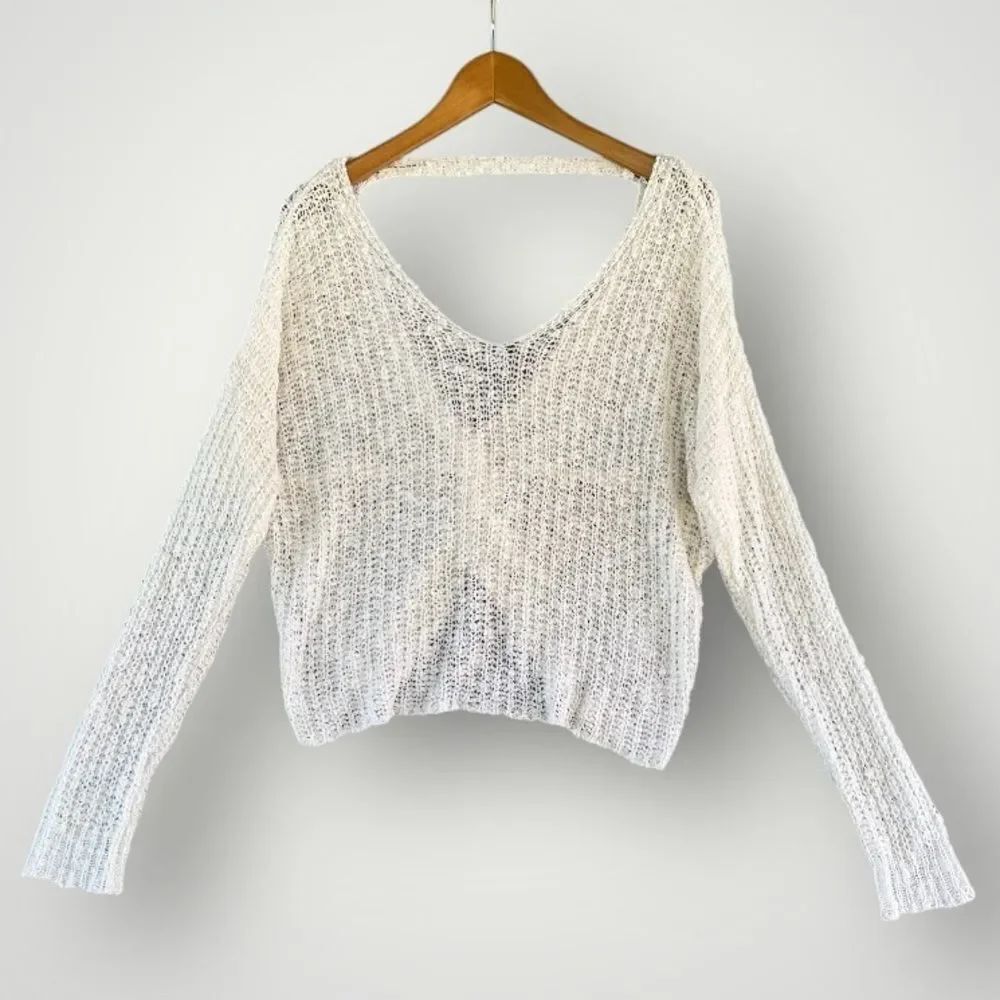 🎉5 for $45🎉 Love tree knit top sweater size M white